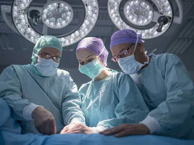 Q-FLOW Ameliyat Lambası 3